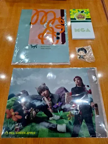 미세스 그린애플 제일복권 클리어 파일, 메탈 참, 메모장 4종 세트