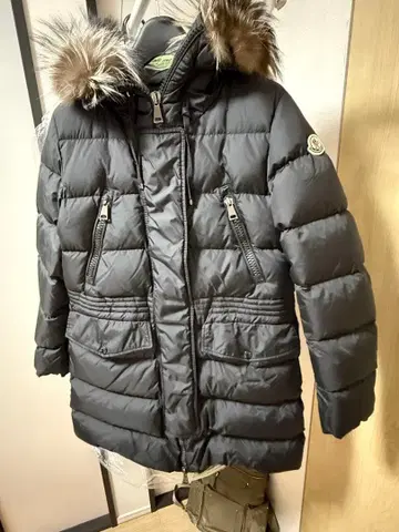 MONCLER 블랙 아프로티