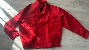 TIME 빨간색 점퍼 M 사이즈