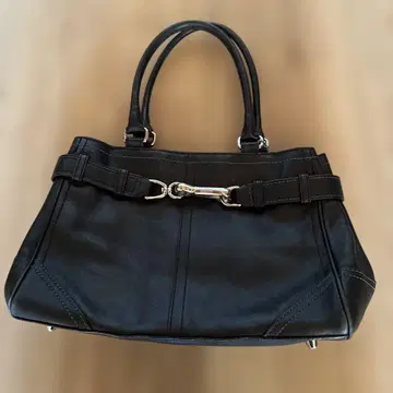 블랙 가죽 핸드백