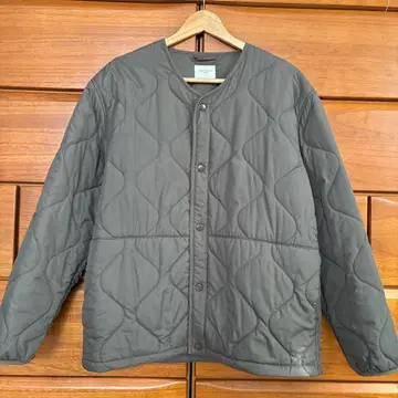 URBAN RESEARCH DOORS 퀼팅 이너 자켓 카키