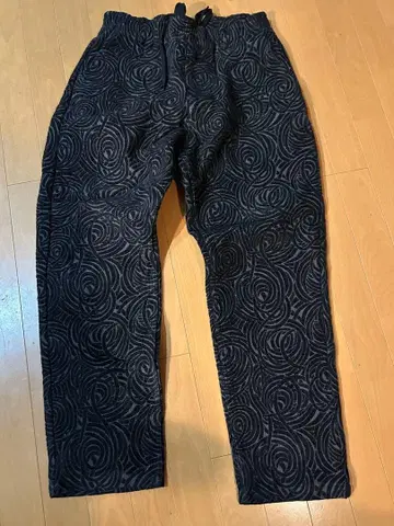 Callee & Co. M 셋업 아래