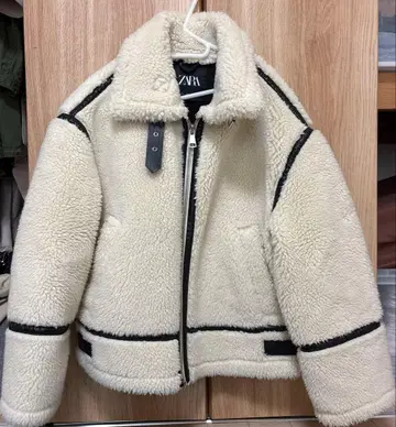 ZARA 보아 자켓 화이트