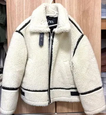 ZARA 보아 자켓 화이트