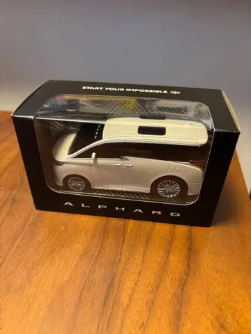 [ 새상품 ] 도요타 알파드 미니카 화이트