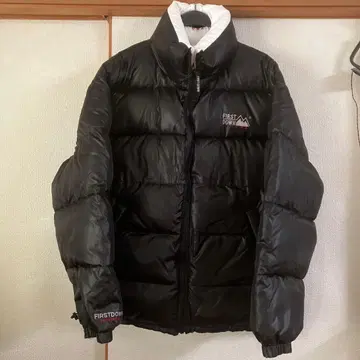 FIRST DOWN 다운 자켓 2가지 색상 전개