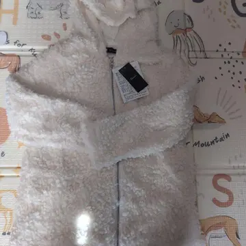 화이트 보아 지퍼 자켓 M 사이즈