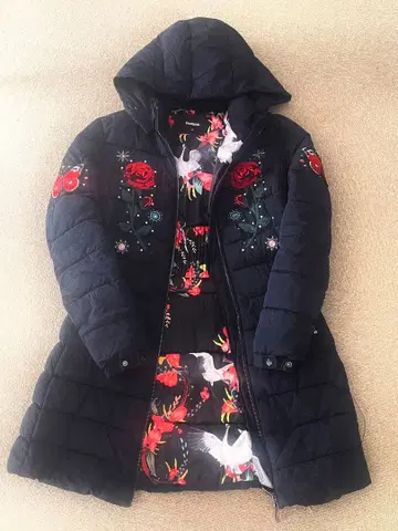 Desigual 꽃무늬 자수 모즈 코트 38