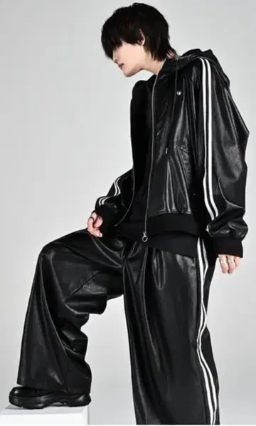 ADRER 트랙 자켓 팬츠 셋업