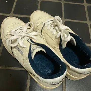 브릿지스톤 화이트 레트로 스타일 스니커즈 25cm