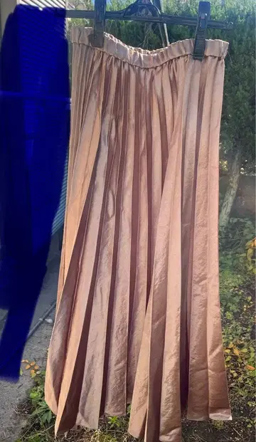 새틴풍 플리츠 스커트 롱