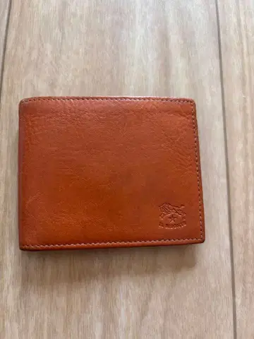 일비종떼 가죽 이단 접이식 지갑 브라운