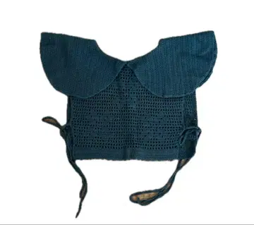 MOI 카라 부착 니트 베스트