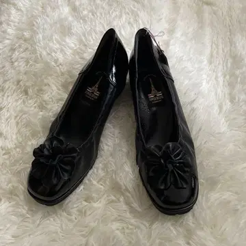 미사용 새상품 towarbrand 블랙 플랫슈즈 24.5cm 4E