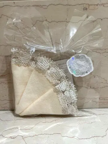 [ 새상품 ] 미개봉품 chikazawa 손수건 sheep 아이보리 서클