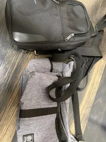 2WAY 숄더백 백팩 블랙과 그레이