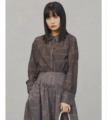 Lily brown 변형 격자 무늬 셔츠