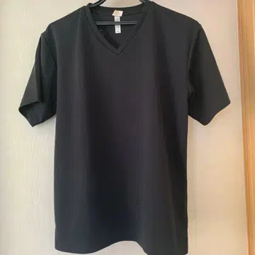 리라이브 블랙 V넥 T셔츠 M 사이즈