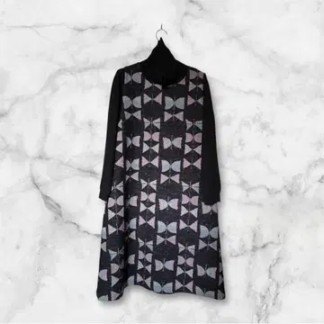 m.&kyoko 나비 패턴 긴팔 무릎 기장 원피스