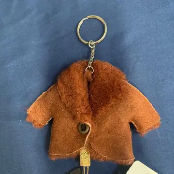 택 포함 미사용 새상품 ] GNA 코트형 키링