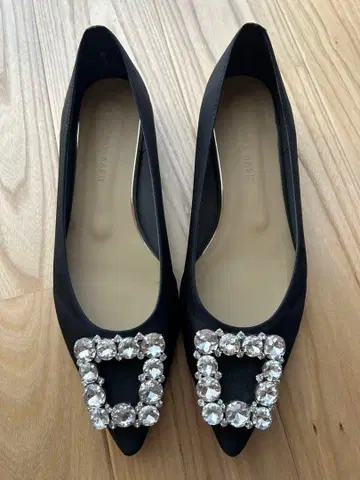 [ BIRTHDAYBASH ] 비쥬 장식 블랙 플랫슈즈