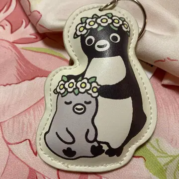 펜스타 신주쿠점 한정판 [ 축하 꽃 왕관 ] 면 포함 키체인 키링