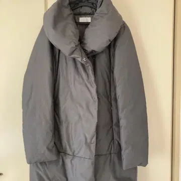 그레이 볼륨 넥 롱 다운 자켓