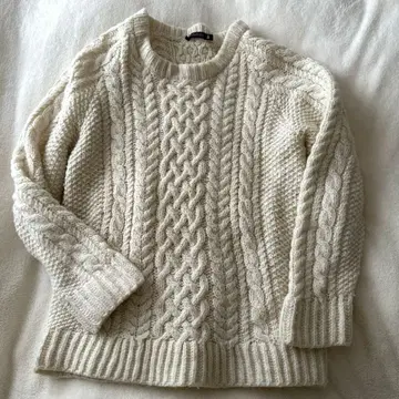 MARK STORE 케이블 니트 스웨터 화이트 M 사이즈
