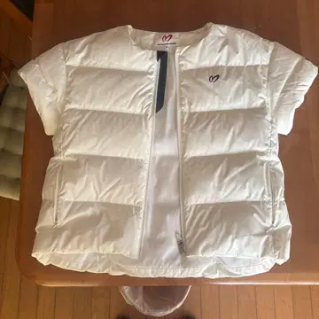 MASTER BUNNY EDITION 다운 자켓 사이즈 1 화이트