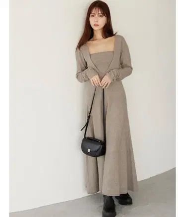 그레이 V넥 긴팔 니트 원피스