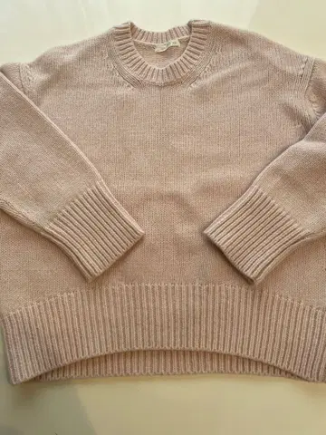 갤러리 바이 핑크 크루넥 니트 스웨터