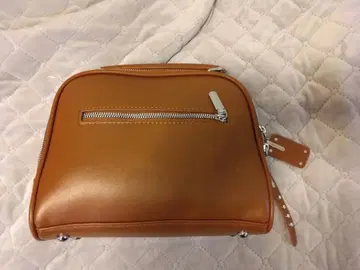 브라운 숄더백 합성 피혁