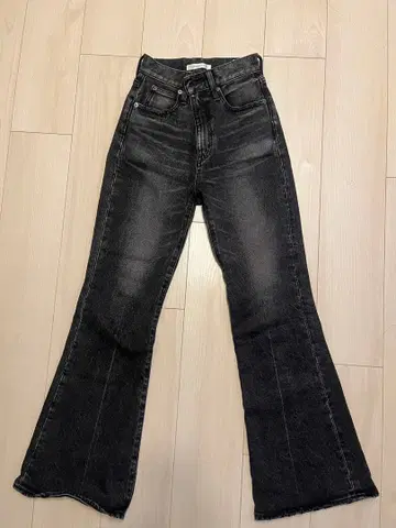 moussy mvs 플레어 23