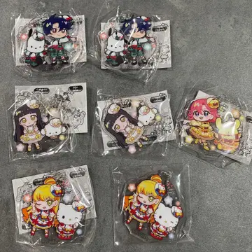 비밀의 아이프리 x 산리오 아크릴 키링