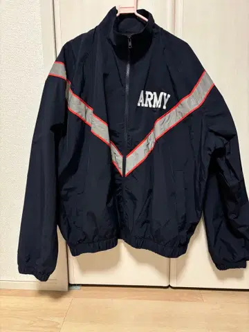 ARMY IPFU 자켓 네이비 카미야 요한 착용