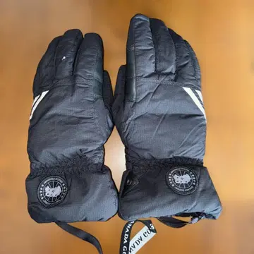 CANADA GOOSE 블랙 방한 장갑