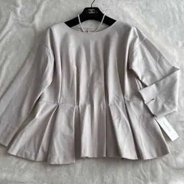 미사용 스타일 노트 페플럼 블라우스