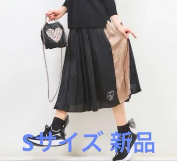 &LOVE 컬러 블로킹의 유라키라 플리츠 스커트 블랙 S 새상품