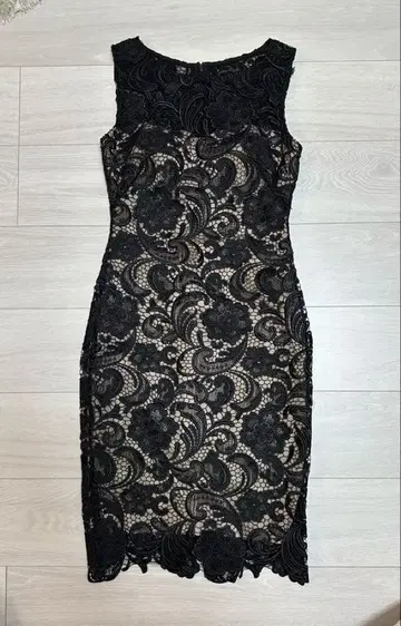 ERUKEI 블랙 레이스 타이트 드레스