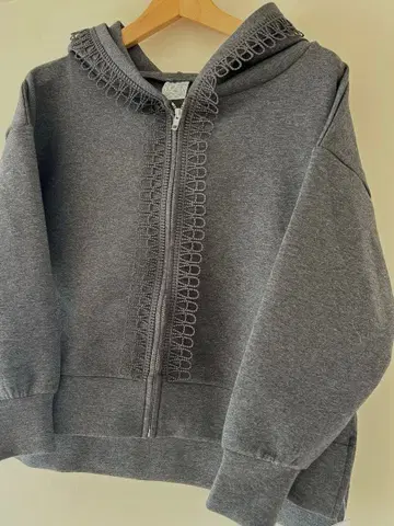 치카자와 레이스 차콜 그레이 집업 후드티 미사용 새상품