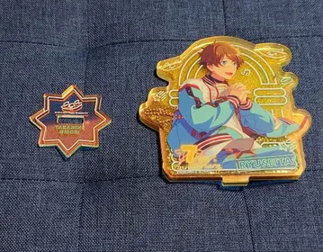 앙스타 타카미네 미도리 동상