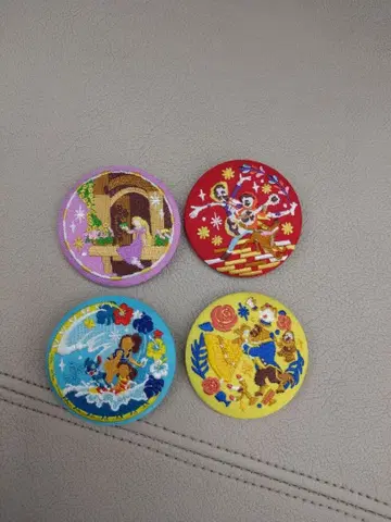 [웨하스] 디즈니 자수 핀 배지 세트 4종