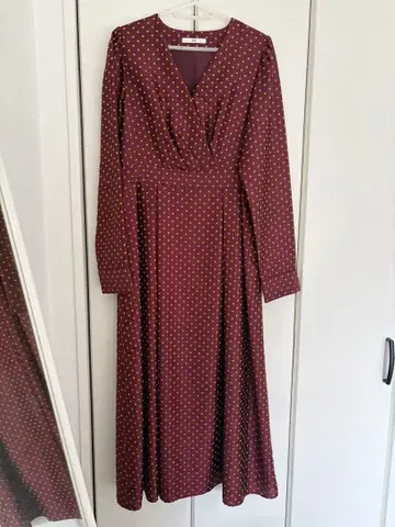 SLY 버건디 도트 무늬 롱 드레스
