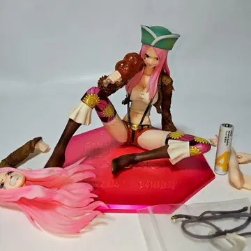 원피스 P.O.P 피규어 주얼리 보니