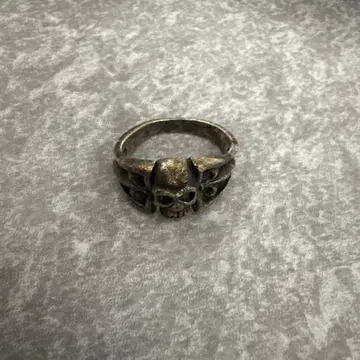 Bill Wall Leather ring