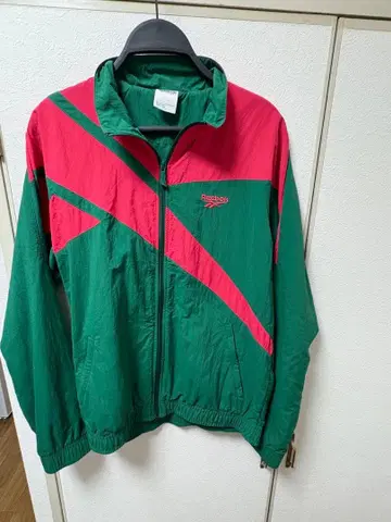 Reebok 나일론 자켓 그린/빨간색 레어 컬러