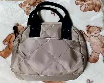 나일론 퀼팅 숄더백