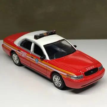 그린라이트 FDNY 포드 크라운 빅토리아