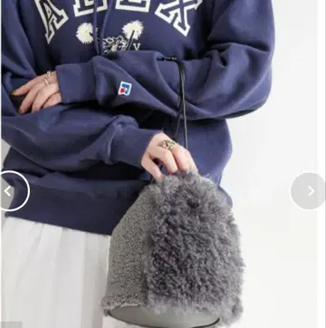 [ B.C STOCK 구매 ] 보아 절개 숄더백 그레이