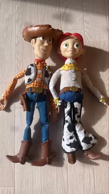 토이스토리 우디와 제시